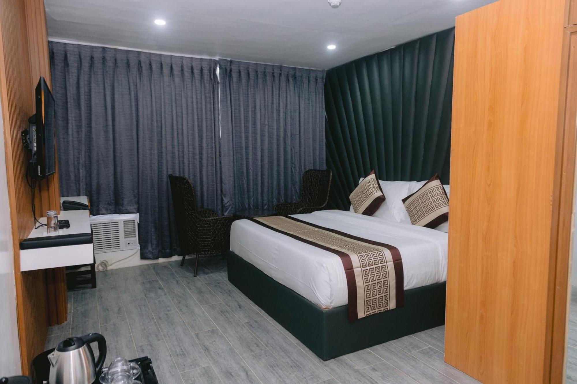 Shine Boutique Hotel Tagum Exterior foto